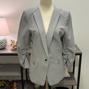 Antonio Melani Navy & Ivory Stripe Ruched-Sleeve Blazer – Women’s Size 8
